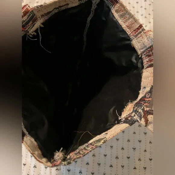 Tote - Picture 4 of 4